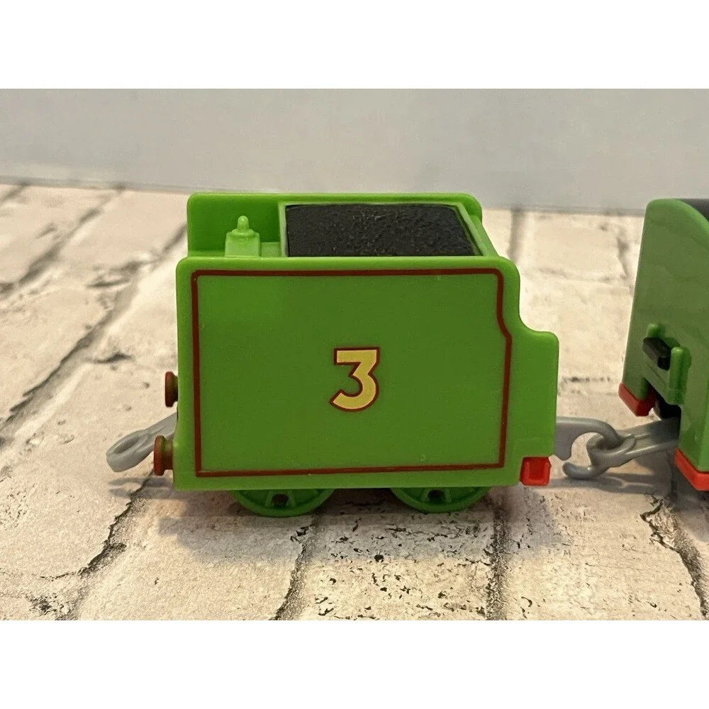Thomas & Friends Trackmaster Motorized Engine & Tender Henry Working 2013